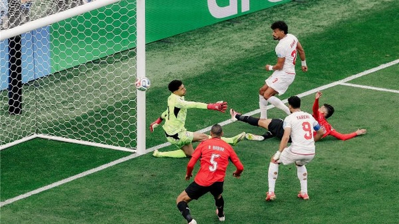 إيران تطالب الفيفا بتعويض مليار دولار بسبب مباراة مصر